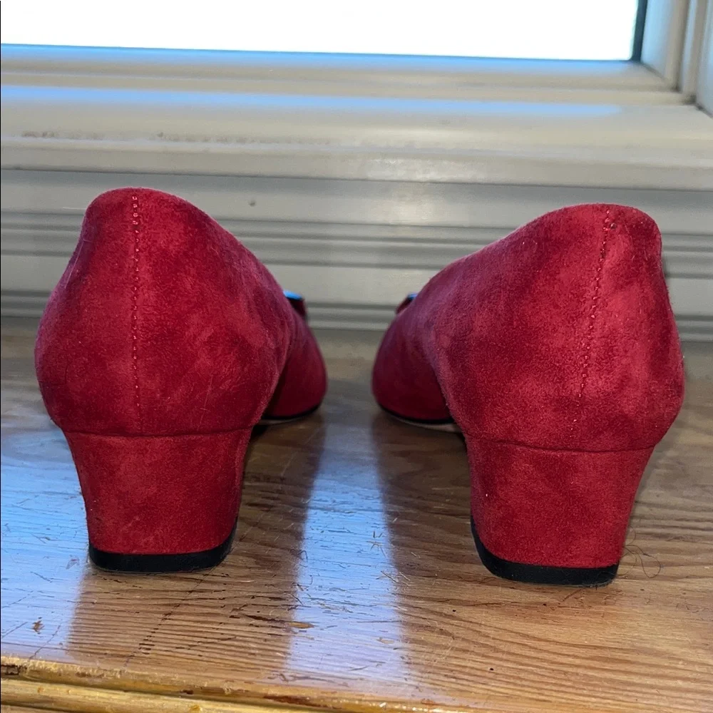 Vaneli chic red